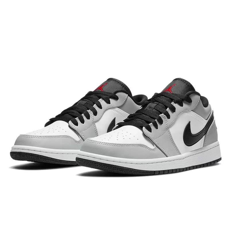 baskets Air Jordan 1 Low en coloris Light Smoke Grey - image 2