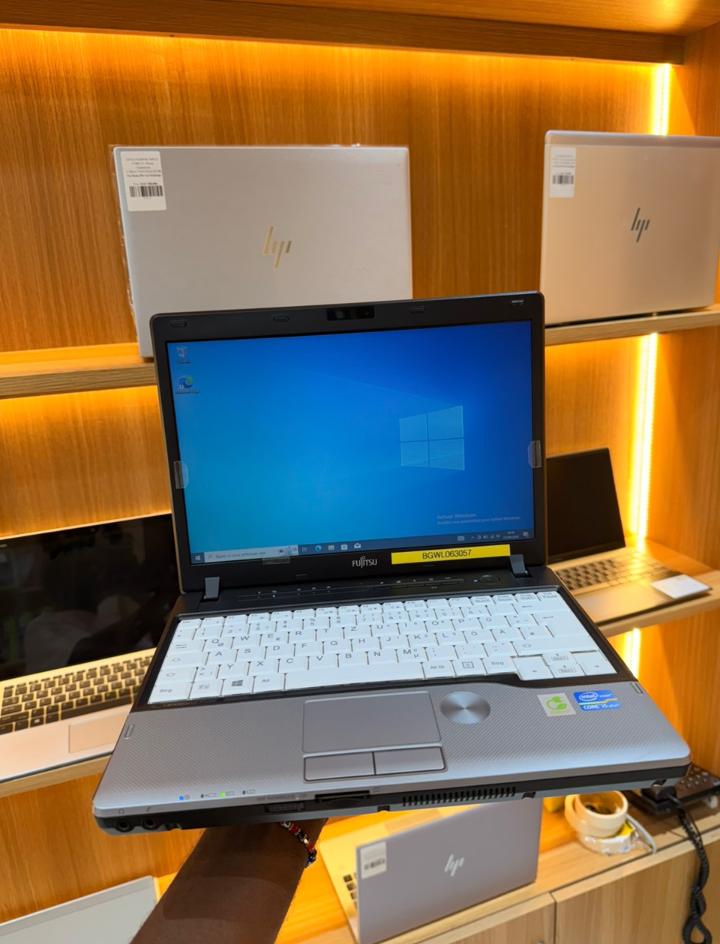 FUJITSU LIFEBOOK – CORE i5 À SEULEMENT 89 900 FCFA ! 🔥